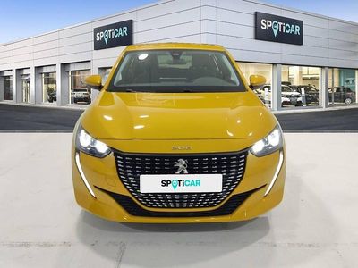 Usado Peugeot 208 Active 100 CV (73 kW) 2023 Dorado Utilitario