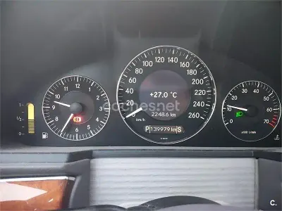 Usado Mercedes E200 Elegance 163 CV (119 kW) 2007 Gris / plata Berlina