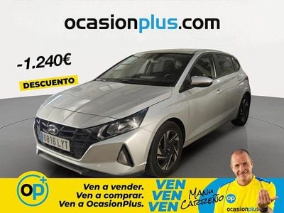 Usado Hyundai i20 84 CV (61 kW) 2022 Gris Utilitario