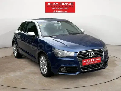 Usado Audi A1 Attraction 105 CV (77 kW) 2011 Azul Utilitario