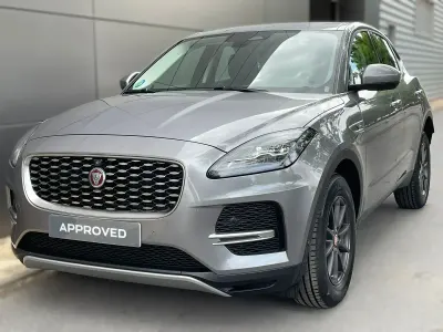 Usado Jaguar E-Pace 160 CV (117 kW) 2021 Gris SUV