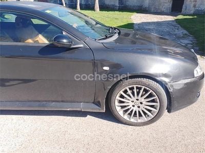 Usado Alfa Romeo GT Distinctive 150 CV (110 kW) 2005 Negro Coupe