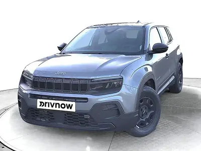 Usado Jeep Avenger Longitude 100 CV (73 kW) 2023 Gris / plata SUV
