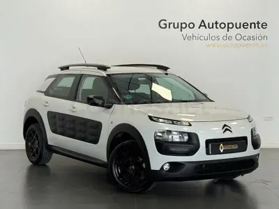 Usado Citroën C4 Feel 82 HP (60 kW) 2017 Branco Sedan