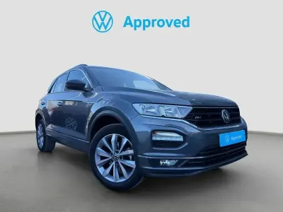 Usado VW T-Roc Advance 110 CV (80 kW) 2021 Gris SUV