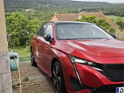 Używany Peugeot 308 SW GT 130 KM (95 kW) 2021 Czerwony Kombi