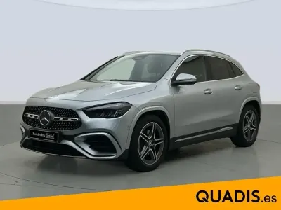 Usado Mercedes GLA200 163 CV (119 kW) 2025 Gris plata SUV