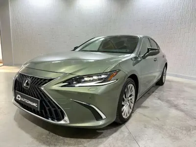 Usado Lexus ES300 Luxury Line 218 CV (160 kW) 2025 Verde Berlina