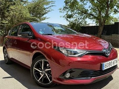 Toyota Auris Hybrid