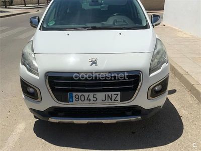 Usado Peugeot 3008 Allure 120 CV (88 kW) 2016 Blanco Berlina