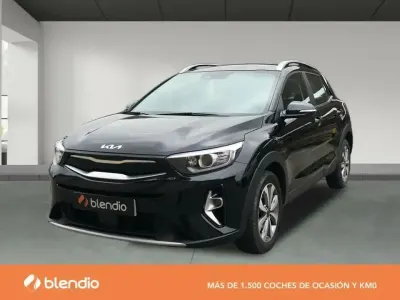 Usado Kia Stonic 84 CV (61 kW) 2023 Negro SUV