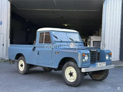 Usado Land Rover Defender 112 CV (82 kW) 1989 Azul SUV