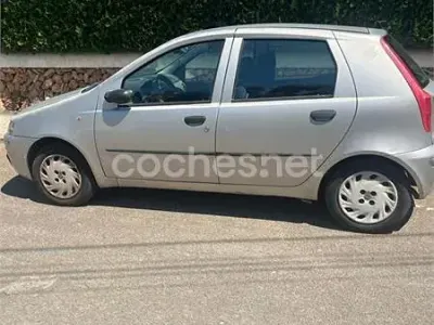 Usado Fiat Punto Classica 60 CV (44 kW) 2007 Gris / plata Utilitario