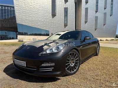 Usado Porsche Panamera Platinum Edition 299 CV (219 kW) 2013 Gris / plata Utilitario