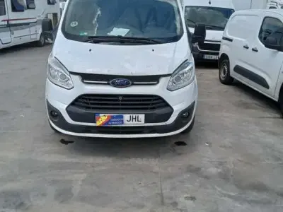 Usado Ford Transit Custom Ambiente 125 CV (91 kW) 2015 Blanco Van