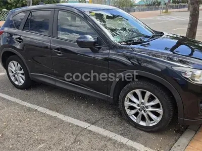 Usado Mazda CX-5 Luxury 175 CV (128 kW) 2014 Negro SUV