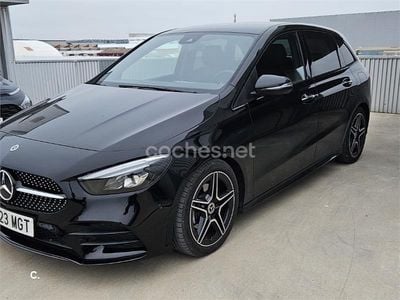 Usado Mercedes B200 150 CV (110 kW) 2023 Negro Monovolumen
