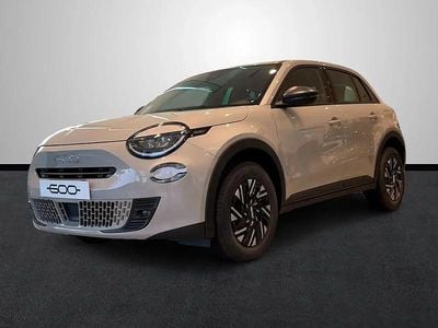 Nowe Fiat 600E Pop 114 kW (156 KM) 2026 Beżowy