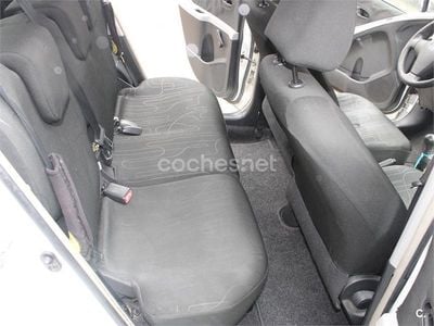 Usado Toyota Yaris Live 69 CV (50 kW) 2010 Blanco Utilitario