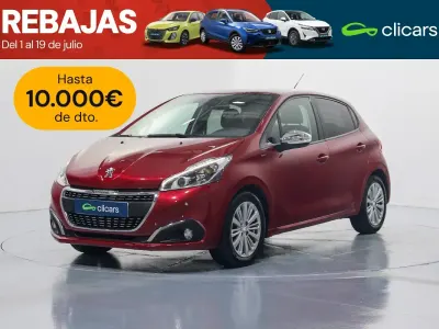 Usado Peugeot 208 Signature Sky 82 CV (60 kW) 2019 Rojo Utilitario