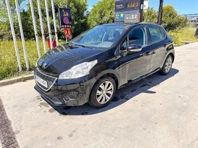 Begagnad Peugeot 208