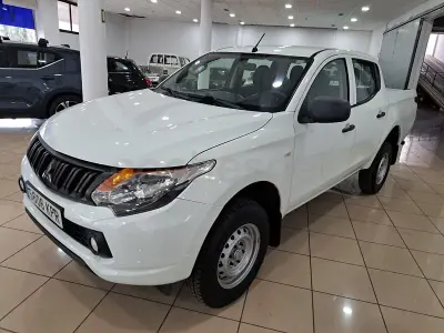 Usado Mitsubishi L200 154 CV (113 kW) 2018 Blanco Pickup/Camioneta