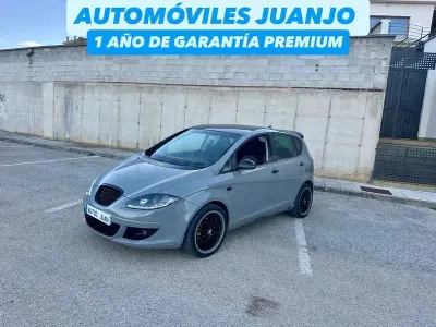 Usado Seat Altea Style 140 CV (102 kW) 2008 Gris / plata Monovolumen