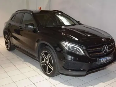 Usado Mercedes GLA220 AMG line 170 CV (125 kW) 2014 Negro SUV