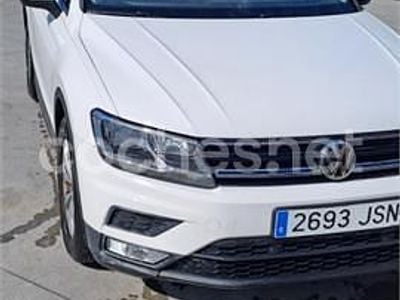 Usado VW Tiguan Edition 125 HP (91 kW) 2016 Branco SUV