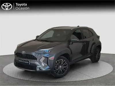 Usado Toyota Yaris Cross 116 CV (85 kW) 2022 Gris SUV