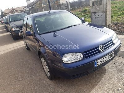 Azul Usado 2003 VW Golf Conceptline Berlina | 2300 € (Precio justo)
