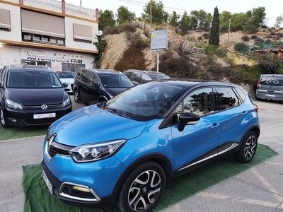 Begagnad Renault Captur Intens 90 HK (66 kW) 2017 Blå SUV