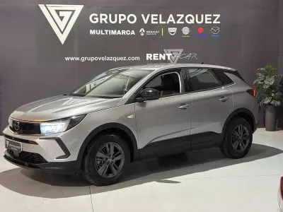 Usado Opel Grandland X Design & Tech 131 CV (96 kW) 2022 Gris SUV
