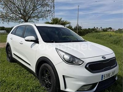 Usado Kia Niro 141 CV (103 kW) 2016 Blanco SUV