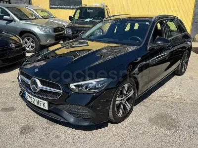 Usado Mercedes C220 200 CV (147 kW) 2023 Negro Familiar