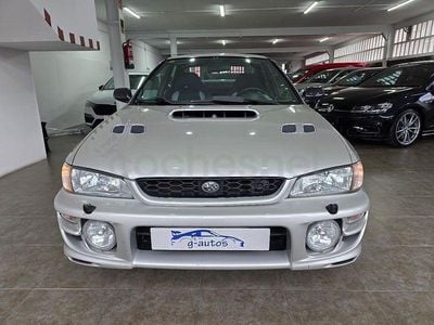Usado Subaru Impreza GT 218 CV (160 kW) 1999 Gris / plata Berlina