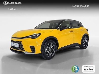 Usado Lexus LBX 136 CV (100 kW) 2025 Amarillo SUV