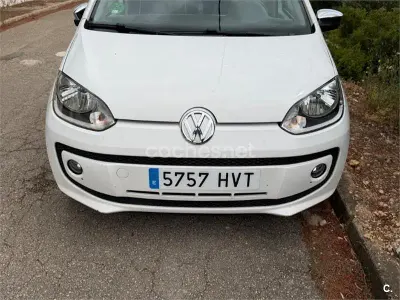 Begagnad VW up! high up! 75 HK (55 kW) 2014 Vit Halvkombi