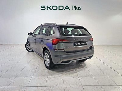Usado Skoda Kamiq Selection 115 CV (84 kW) 2025 Gris SUV