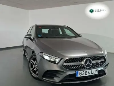 Usado Mercedes A200 150 CV (110 kW) 2019 Gris Berlina