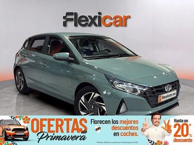 Usado Hyundai i20 84 CV (61 kW) 2022 Verde Utilitario