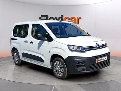 Usado Citroën Berlingo Feel 102 CV (75 kW) 2021 Blanco Monovolumen