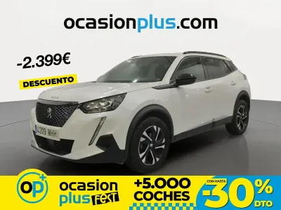 Usado Peugeot 2008 Allure 100 CV (73 kW) 2023 Blanco SUV
