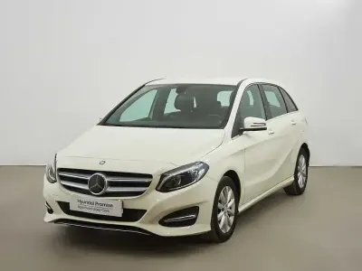 Usado Mercedes B180 109 CV (80 kW) 2015 Blanco Monovolumen