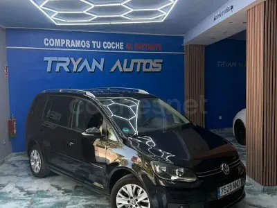 Usado VW Touran Sportline 140 CV (102 kW) 2015 Negro Monovolumen