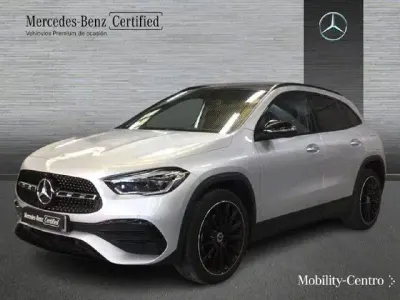 Usado Mercedes GLA250 218 CV (160 kW) 2023 Plata iridio SUV