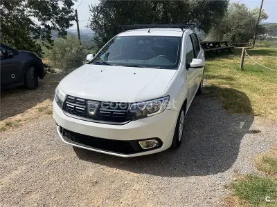 Usado Dacia Sandero Lauréate 90 CV (66 kW) 2018 Blanco Berlina