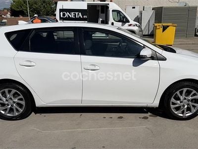 Brugt Toyota Auris Active 116 HK (85 kW) 2015 Hvid Sedan
