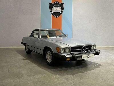 Usado Mercedes SL380 215 CV (158 kW) 1983 Plateado Descapotable