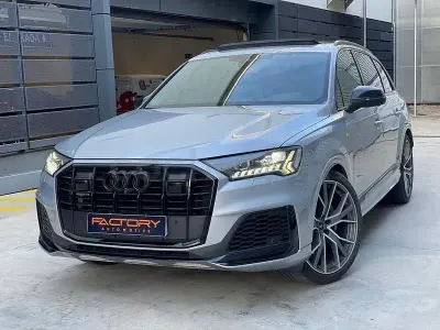 Usado Audi Q7 231 CV (169 kW) 2022 Gris / plata SUV